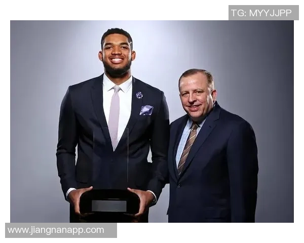 唐斯分享锡伯杜教诲：珍惜自我拥有的财富才是人生真谛