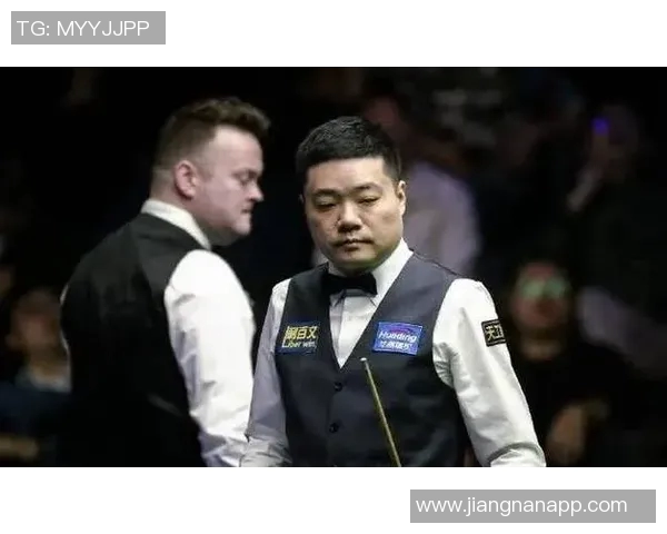 墨菲表现抢眼16投7中斩获20分4篮板4助攻2抢断三分球命中率高达40 墨菲表现抢眼16投7中斩获20分4篮板4助攻2抢断三分球命中率高达40