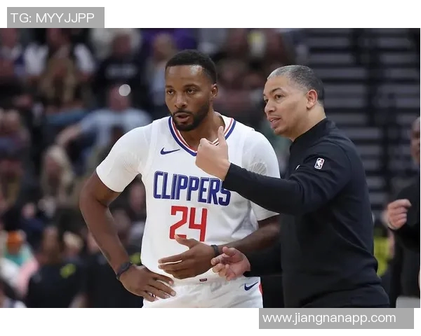 小卡分享绝杀背后故事:追随琼斯移动寻找空位成功出手 小卡分享绝杀背后故事:追随琼斯移动寻找空位成功出手