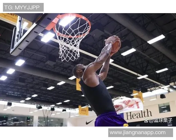詹姆斯分享杰伦约翰逊训练数据见证他夏季努力的成长之路